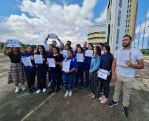 Estudiantes exigen mejoras en infraestructura de la Universidad del Zulia