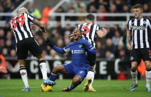Chelsea volvió a su gris imagen tras caer goleado por el Newcastle