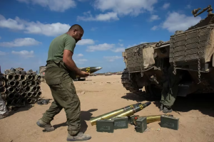 Israel eleva la presión en la Franja de Gaza en respuesta a las amenazas de Hamás sobre el destino de los rehenes