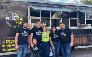 Taguara+58, el food truck venezolano que desata la fiebre por los pepitos en Denver