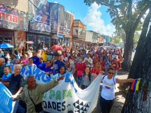 Al grito de “somos docentes, no somos delincuentes” protestaron en Maturín