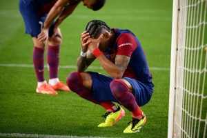 La Uefa castiga al Barça por comportamientos racistas