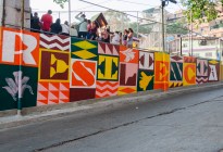 Proyecto Pinta Futuro llenó de colores al sector San Blas en Petare