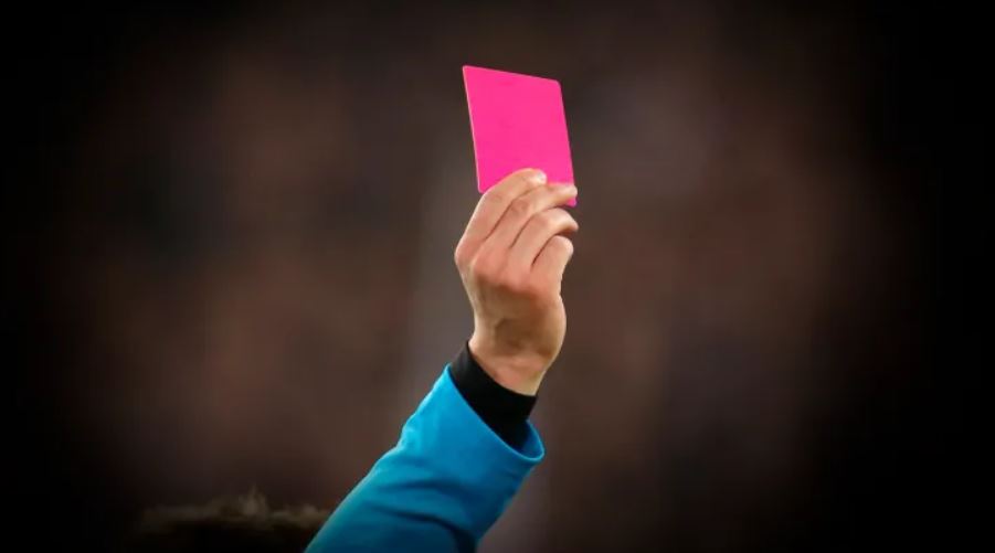 Tendrá su estreno en la Copa América: ¿qué es la tarjeta rosa y cómo se aplicará?