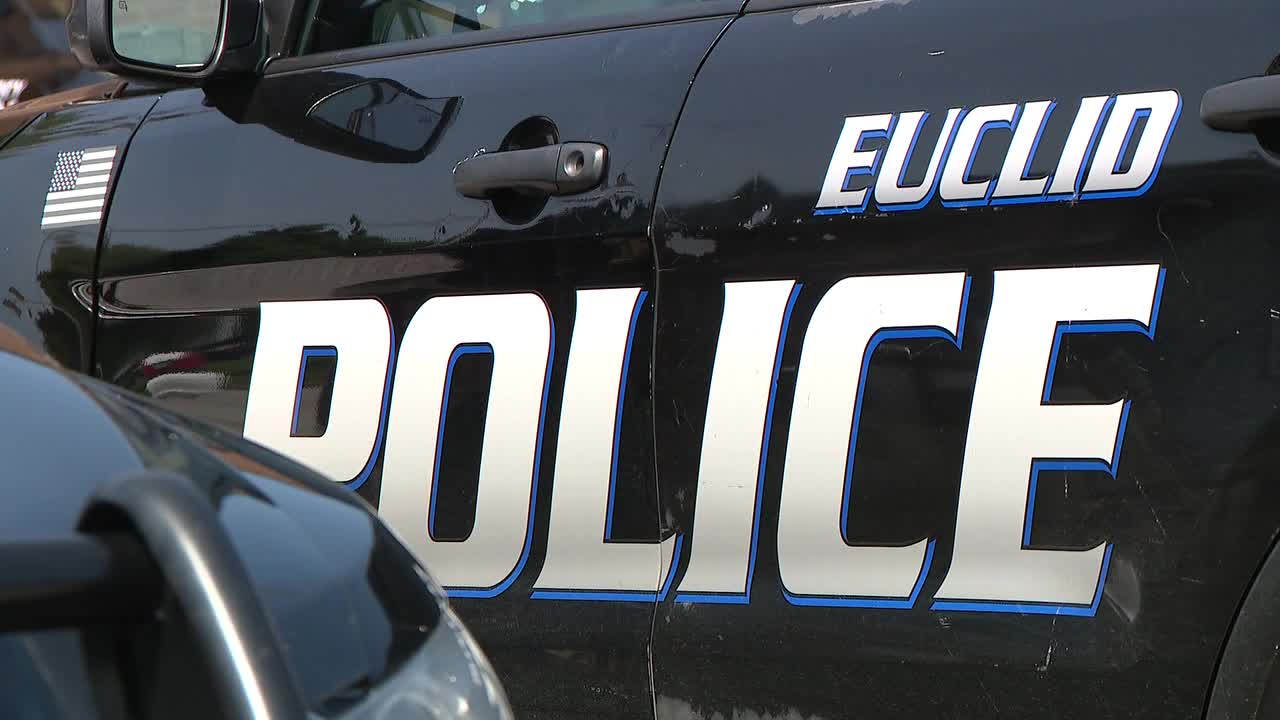 Oficial de policía fue emboscado y asesinado a tiros en Ohio