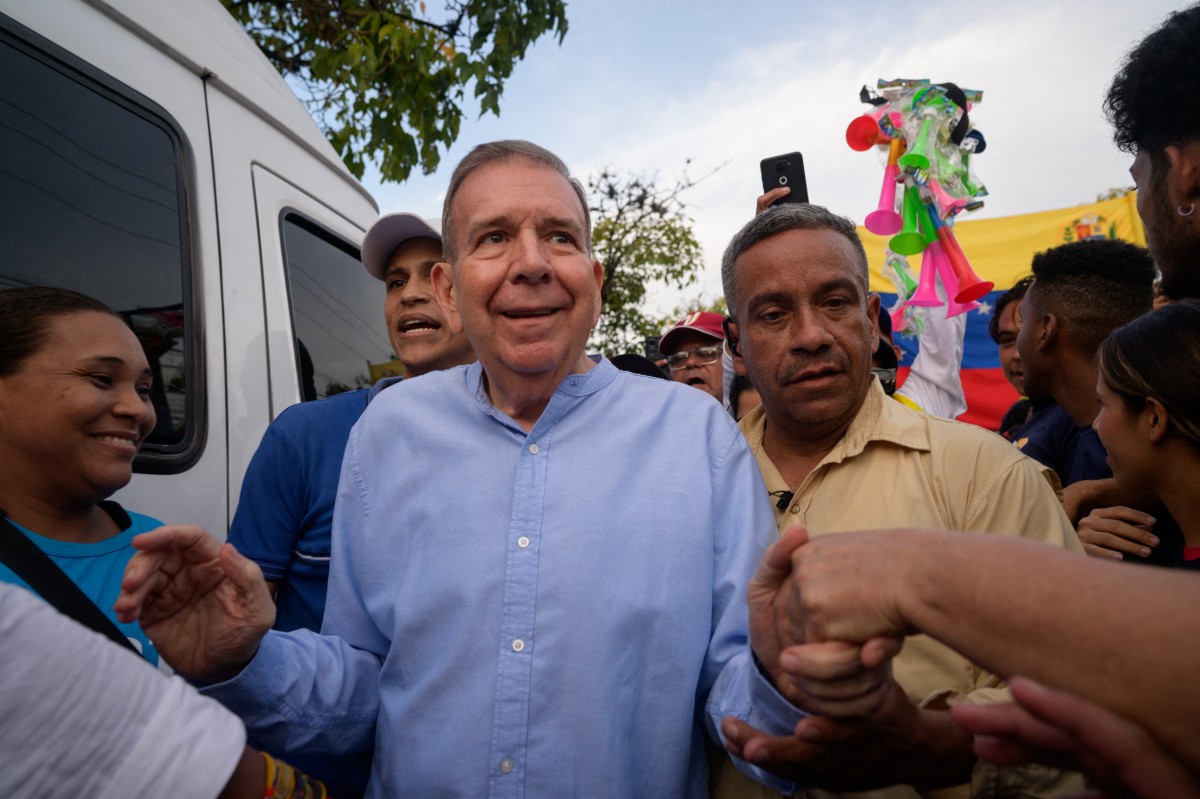Edmundo González aplaudió coraje de las fuerzas democráticas para llegar hasta el último centro electoral (video)